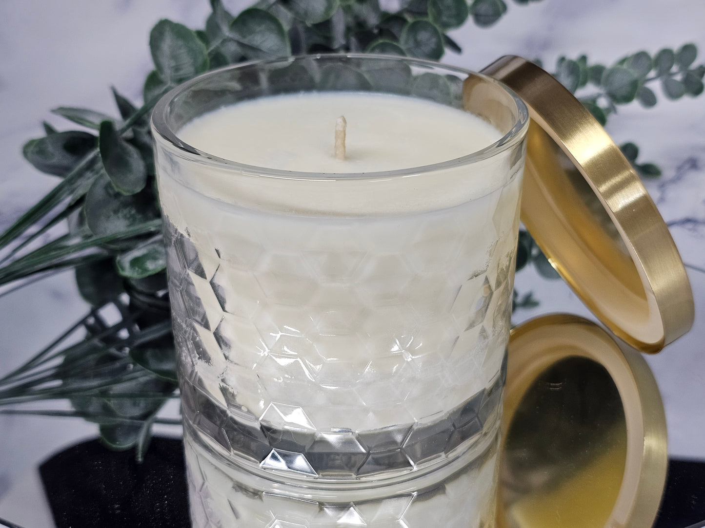 HONEYCOMB CANDLE