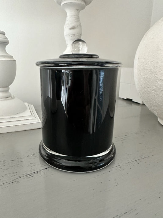 NAOMI CANDLE BLACK LARGE
